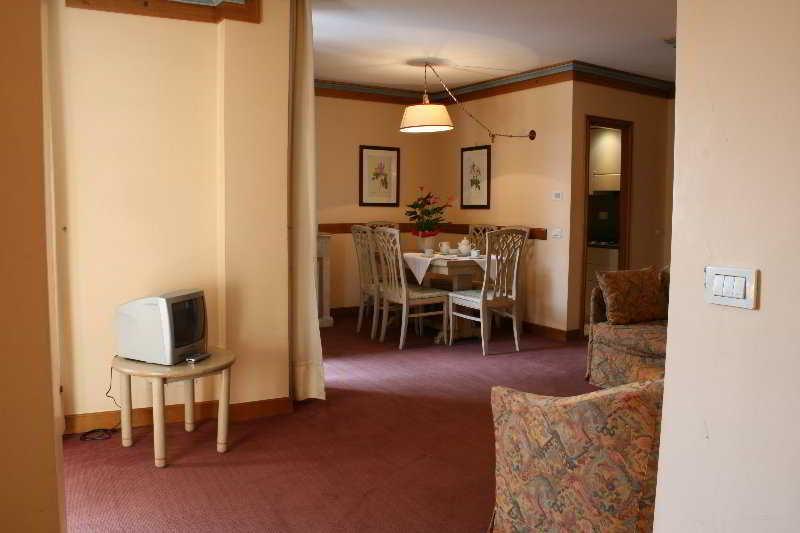 Rta Hotel Catturani Madonna Eksteriør bilde